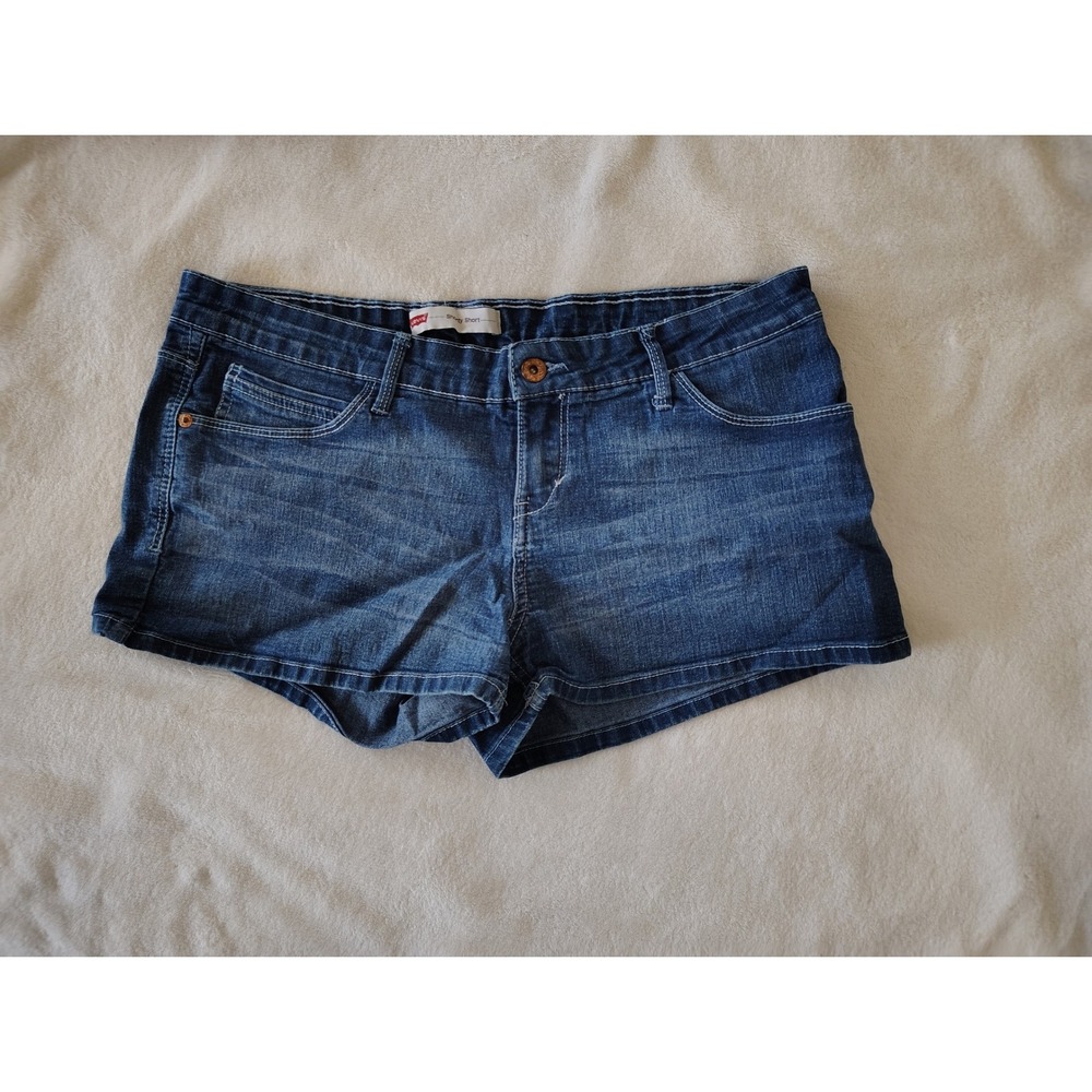 Levis Denim Shorts Womens 17 Medium Wash Blue Cotton Stretch Button Flap Pockets